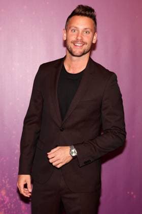 Bastian Baker Prix Walo 2023 Bastian Baker auf dem roten Teppich. Verleihung des 47. Prix Walo für die Jahre 2020-2022 am 14.05.2023 in den SRF Fernsehstudios Zürich, Schweiz.