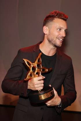 Bastian Baker Prix Walo 2023 Bastian Baker gewinnt den Prix Walo in der Kategorie Pop Rock Singer. Verleihung des 47. Prix Walo für die Jahre 2020-2022 am 14.05.2023 in den SRF Fernsehstudios Zürich, Schweiz.