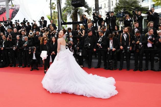 Internationale Filmfestspiele von Cannes, Eröffnung 76th Cannes Film Festival 2023, evening 1 - red carpet of the film Jeanne du Barry - opening ceremony. Pictured: guest  Copyright: xAlbertoxTerenghix xipa-agency.nex xPoolxPhotoxEventsx01x IPA_IPA37973258