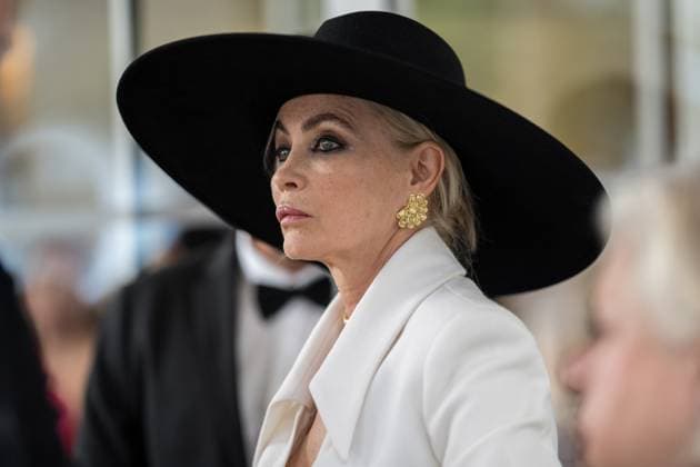 76e Festival International du Film de Cannes. Sortie du Martinez pour les marches. 76th International cannes Film Festival. Celebrities leaving Martinez Hotel for red carpet 291932 2023-05-16 Cannes France Beart, Emmanuelle  Copyright: xEstellexCarlierx xStarfacex STAR_291932_073
