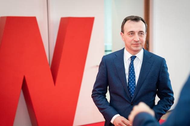 Verleihung des Staatspreis 2023 des Landes Nordrhein-Westfalen an die Bundeskanzlerin a.D. Aktuell, 16.05.2023, Koeln, Paul Ziemiak Mitglied des Deutschen Bundestages auf dem Roten Teppich zur Verleihung des Staatspreis 2023 des Landes Nordrhein-Westfalen an die Bundeskanzlerin a.D. in der Flora in Koeln Koeln Nordrhein-Westfalen Deutschland