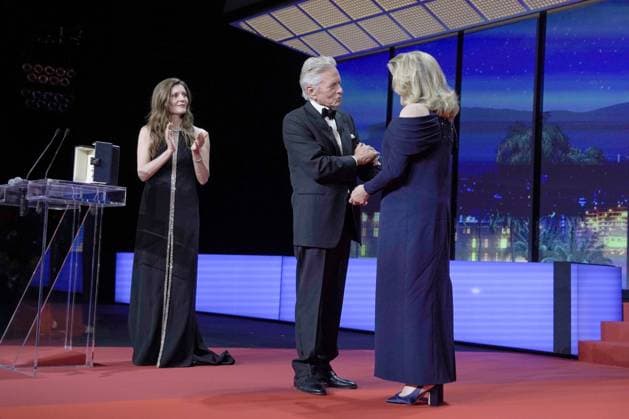 76e Festival International du Film de Cannes. Ceremonie d ouverture. 76th International Cannes Film festival. Opening ceremony. 291933 2023-05-16 Cannes France Mastroianni, Chiara; Douglas, Michael; Deneuve, Catherine  Copyright: xSergexArnalx xStarfacex STAR_291933_037