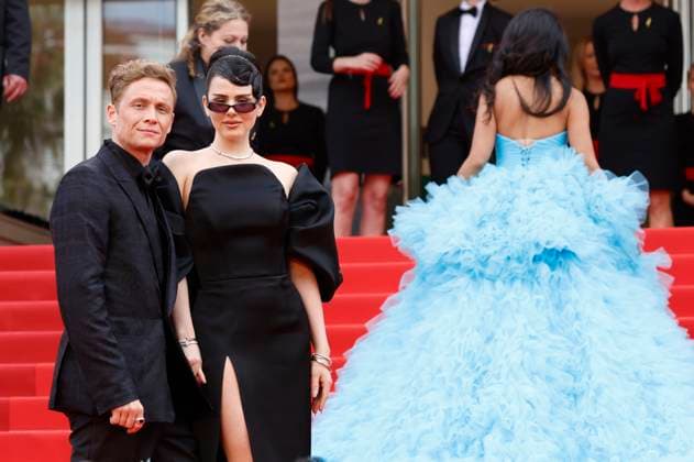 Entertainment Bilder des Tages Matthias Schweighöfer mit Partnerin Ruby O. Fee bei der Opening Ceremony mit der Premiere des Kinofilms Jeanne du Barry auf dem Festival de Cannes 2023 76. Internationale Filmfestspiele von Cannes im Palais des Festivals. Cannes, 16.05.2023
