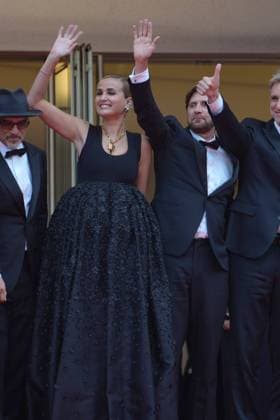 Julia Ducournau - Ruben Östlund - Damian Szifron CELEBRITES : 76 eme festival de Cannes - Red Carpet du film Jeanne du Barry - CÃ rÃ monie d™ouverture - Cannes - 16 05 2023 NorbertScanella Panoramic 