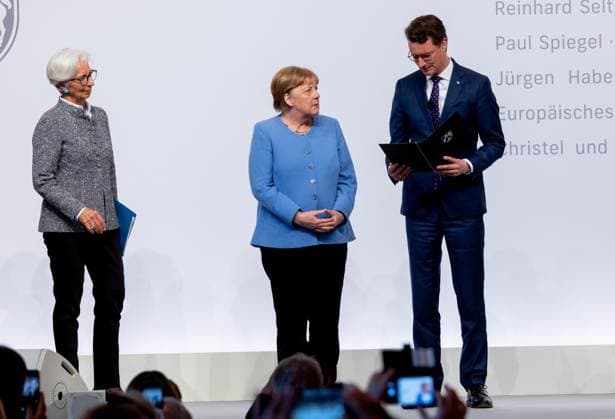 Verleihung Staatspreis an Angela Merkel Bundeskanzlerin a.D. Angela Merkel wird am Dienstag den 16.05.2023 mit dem Staatspreis NRW geehrt. Überreicht durch Christine Lagarde und Ministerpräsident Hendrik Wüst. Köln Nordrhein-Westfalen Germany