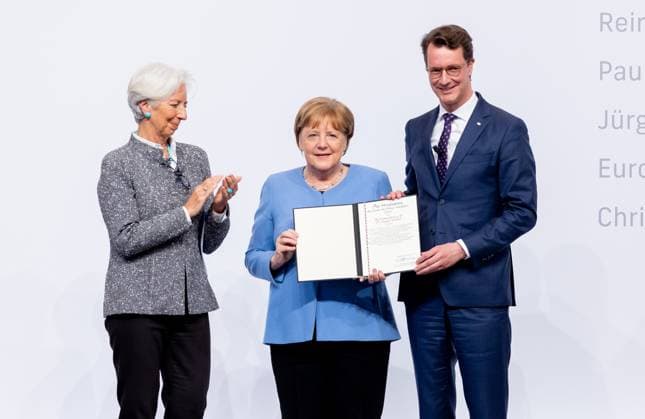 Verleihung Staatspreis an Angela Merkel Bundeskanzlerin a.D. Angela Merkel wird am Dienstag den 16.05.2023 mit dem Staatspreis NRW geehrt. Überreicht durch Christine Lagarde und Ministerpräsident Hendrik Wüst. Köln Nordrhein-Westfalen Germany