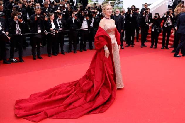 Uma Thurman bei der Opening Ceremony mit der Premiere des Kinofilms Jeanne du Barry auf dem Festival de Cannes 2023 76. Internationale Filmfestspiele von Cannes im Palais des Festivals. Cannes, 16.05.2023