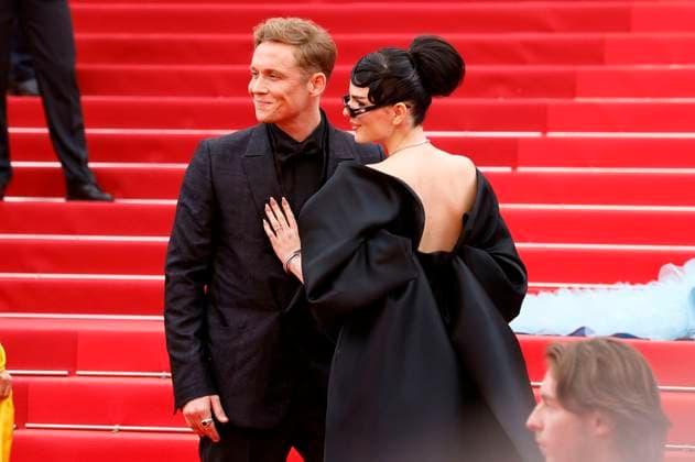 Matthias Schweighöfer mit Freundin Ruby O. Fee bei der Opening Ceremony mit der Premiere des Kinofilms Jeanne du Barry auf dem Festival de Cannes 2023 76. Internationale Filmfestspiele von Cannes im Palais des Festivals. Cannes, 16.05.2023