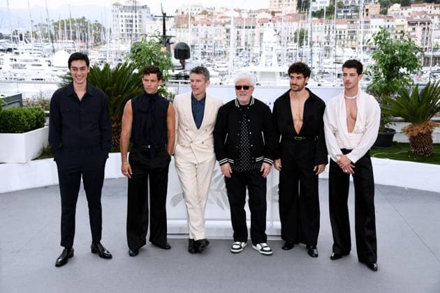 76th Cannes Film Festival 2023, Photocall film Strange way of life. Pictured: Pedro Almodovar, Ethan Hawke, Manuel Rios, Jason Fernandez, JosÃ Condessa, George Steane  Copyright: xAlbertoxTerenghi PoolxPhotoxEvenx xPoolxPhotoxEventsx01x IPA_IPA37996377