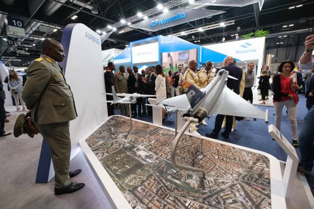 News Themen der Woche KW20 News Bilder des Tages The International Defense And Security Exhibition At Ifema The FEINDEF International Defense and Security Fair, at IFEMA, on May 17, 2023, in Madrid, Spain. The third edition of the International Security and Defense Fair (FEINDEF), innovation and technology in the Defense, Security, Aeronautics and Space sectors. The main Spanish and international companies will meet to show their technological innovations, from drones to satellites, through unmanned vehicles and robots. madrid Spain  Copyright: xOscarxGonzalezx originalFilename: gonzalez-notitle230517_np6zZ.jpg