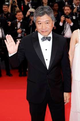 Hirokazu Kore-eda bei der Premiere des Kinofilms Monster Kaibutsu auf dem Festival de Cannes 2023 76. Internationale Filmfestspiele von Cannes im Palais des Festivals. Cannes, 17.05.2023