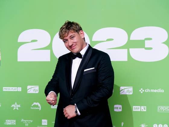 17.05.2023, Zug, Bossard Arena, SWISS MUSIC AWARDS, Singer-Songwriter Marius Bear (bürgerlich Marius Hügli) auf dem roten Teppich Zug Bossard Arena Zug Switzerland Copyright: xJustPictures.ch DanielaxPorcellix