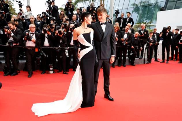Grace Elizabeth und Nicolas Krause bei der Premiere des Kinofilms Monster Kaibutsu auf dem Festival de Cannes 2023 76. Internationale Filmfestspiele von Cannes im Palais des Festivals. Cannes, 17.05.2023