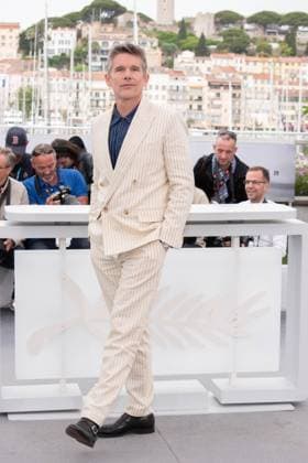 76e Festival International du Film de Cannes. Photocall du film Strange way of life . 76th International Cannes Film Festival. Photocall with Strange way of life 292016 2023-05-17 Cannes France Hawke, Ethan  Copyright: xAnthonyxCarrelx xStarfacex STAR_292016_018