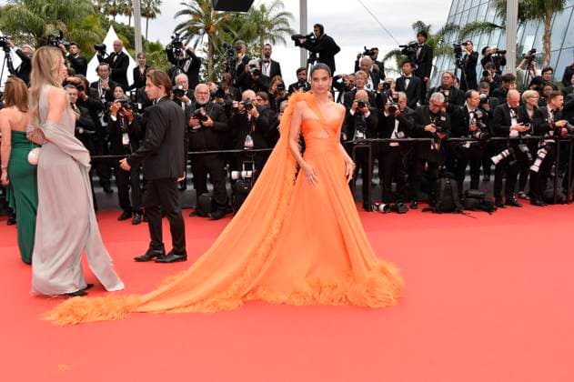 Sara Sampaio bei der MONSTER (KAIBUTSU) Premiere 76. Filmfestspiele in Cannes 17.05.2023