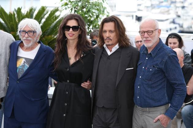 76e Festival International du Film de Cannes. Photocall du film Jeanne du Barry . 76th Cannes Film Festival. Photocall with cast of the film Jeanne du Barry . Pierre Richard, Maiwenn, Johnny Depp and Pascal Greggory. 292023 2023-05-17 Cannes France  Copyright: xIsabellexVautierx xStarfacex STAR_292023_065