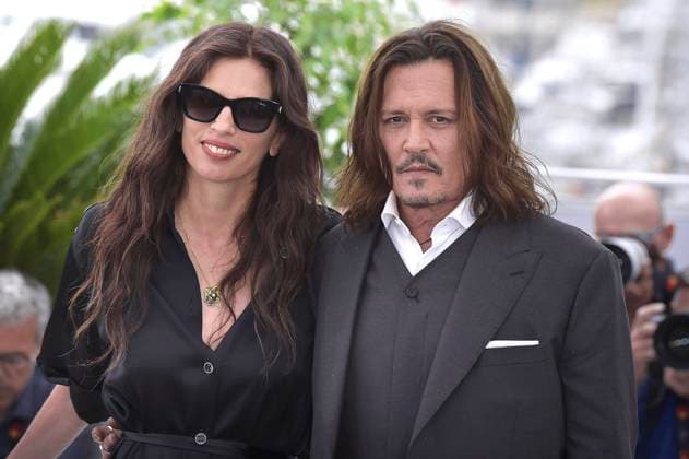 MaÃ¯wenn and Johnny Depp attend the Jeanne du Barry photocall at the 76th annual Cannes film festival at Palais des Festivals on Wednesday, May 17, 2023 in Cannes, France.  CAN20230517234 RoccoxSpaziani