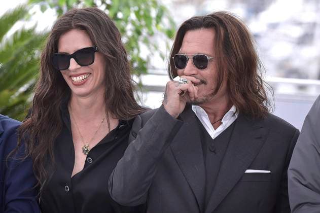 MaÃ¯wenn and Johnny Depp attend the Jeanne du Barry photocall at the 76th annual Cannes film festival at Palais des Festivals on Wednesday, May 17, 2023 in Cannes, France.  CAN20230517240 RoccoxSpaziani