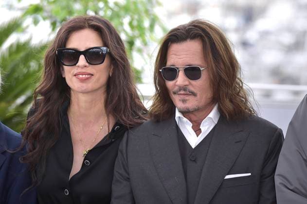 MaÃ¯wenn and Johnny Depp attend the Jeanne du Barry photocall at the 76th annual Cannes film festival at Palais des Festivals on Wednesday, May 17, 2023 in Cannes, France.  CAN20230517241 RoccoxSpaziani