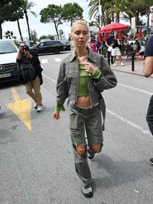 76th Cannes Film Festival 2023, day 3 - Iris Law walking on the Croisette  Copyright: xSimonexComix xipa-agency.netx xPoolxPhotoxEventsx01x IPA_IPA38016284