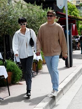 76th Cannes Film Festival 2023, day 3 - Elisabeth Grace walking on the Croisette with her boyfriend Nicolas Krause  Copyright: xManuelexMangiarottix xipa-agencyx xPoolxPhotoxEventsx01x IPA_IPA38016705