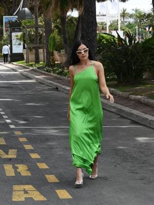 76th Cannes Film Festival 2023, day 3 - Marta Pozzan walking on the Croisette  Copyright: xSimonexComix xipa-agency.netx xPoolxPhotoxEventsx01x IPA_IPA38016858