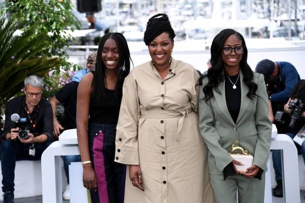 76th Cannes Film Festival 2023, Photocall film Le Retour (Homecoming) . Pictured: Esther Gohourou, Aissatou Diallo Sagna, Suzy Bemba  Copyright: xAlbertoxTerenghi PoolxPhotoxEvenx xPoolxPhotoxEventsx01x IPA_IPA38017642