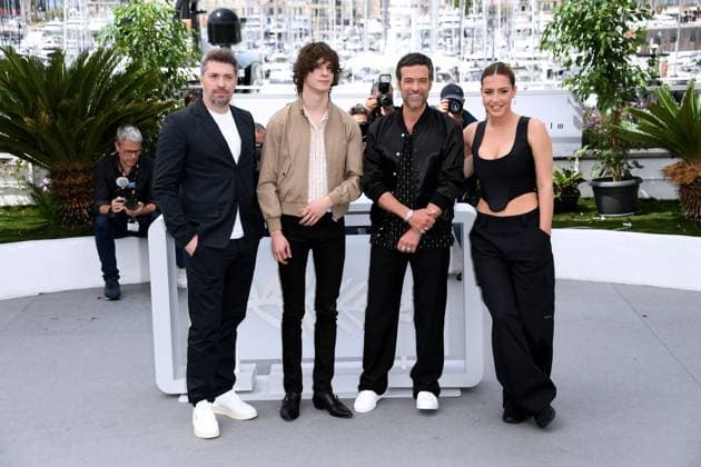 76th Cannes Film Festival 2023, Photocall film Le Regne Animal . Pictured: Thomas Cailley, Paul Kirchier, Adele Exarchopoulos, Romain Duris  Copyright: xAlbertoxTerenghi PoolxPhotoxEvenx xPoolxPhotoxEventsx01x IPA_IPA38017784