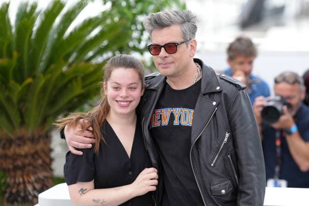 Benjamin Biolay - Anna Biolay CELEBRITES : 76 eme festival de Cannes - Photocall du film Rosalie - Cannes - 18 05 2023 NorbertScanella Panoramic 