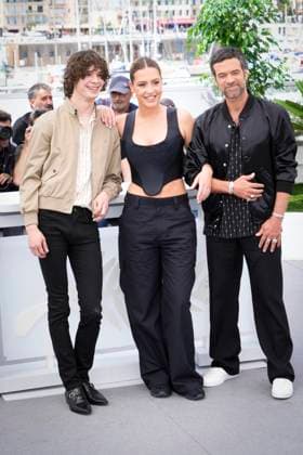 Foto IPP Daniele Cifala™ Cannes 17 05 2023 Le Regne Animal Photocall - The 76th Annual Cannes Film Festival nella foto : Paul Kirchier, Adele Exarchopoulos and Romain Duris Italy Photo Press - World Copyright