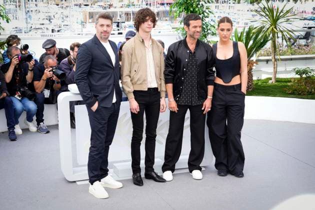 Foto IPP Daniele Cifala™ Cannes 17 05 2023 Le Regne Animal Photocall - The 76th Annual Cannes Film Festival nella foto : Director Thomas Cailley, Paul Kirchier, Adele Exarchopoulos and Romain Duris Italy Photo Press - World Copyright