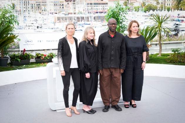 Foto IPP Daniele Cifala™ Cannes 17 05 2023 Occupied City Photocall - The 76th Annual Cannes Film Festival nella foto : Anna Smith-Tenser, Bianca Stigter, director Steve McQueen and Floor Onrust Italy Photo Press - World Copyright
