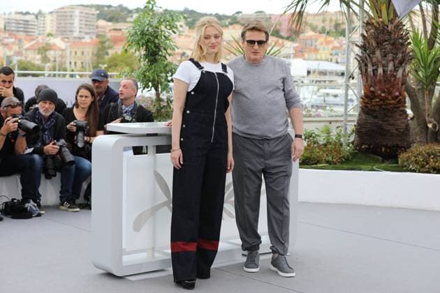 May 18, 2023, Cannes, Cote d Azur, France: NADIA TERESZKIEWICZ and BENOIT MAGIMEL attend the photocall for Rosalie during the 76th Annual Cannes Film Festival at Palais des Festivals on May 18, 2023 in Cannes, France Cannes France - ZUMAc179 20230518_zep_c179_066 Copyright: xMickaelxChavetx