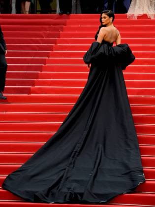 76th Cannes Film Festival 2023, evening 3 - Red Carpet Indiana Jones and The Dial of Destiny Pictured: Pia Wurtzbach  Copyright: xSimonexComix xipa-agency.netx xPoolxPhotoxEventsx01x IPA_IPA38031496