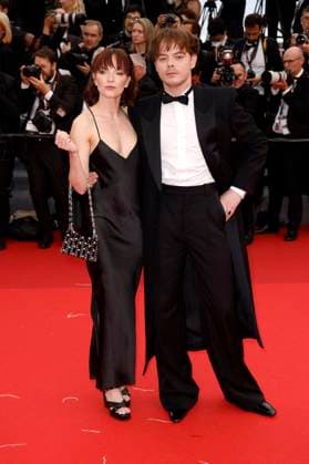 Natalia Dyer mit Bruder Charlie Heaton bei der Premiere des Kinofilms Indiana Jones and the Dial of Destiny Indiana Jones und das Rad des Schicksals auf dem Festival de Cannes 2023 76. Internationale Filmfestspiele von Cannes im Palais des Festivals. Cannes, 18.05.2023
