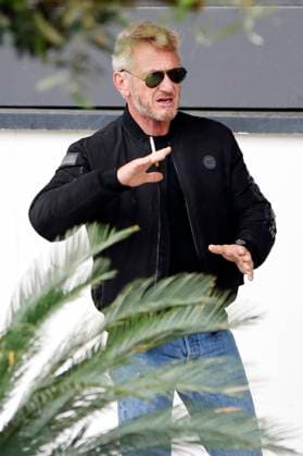 Sean Penn nach dem Photocall zum Kinofilm Black Flies auf dem Festival de Cannes 2023 76. Internationale Filmfestspiele von Cannes am Palais des Festivals. Cannes, 19.05.2023