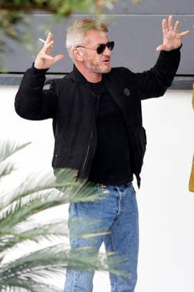 Sean Penn nach dem Photocall zum Kinofilm Black Flies auf dem Festival de Cannes 2023 76. Internationale Filmfestspiele von Cannes am Palais des Festivals. Cannes, 19.05.2023