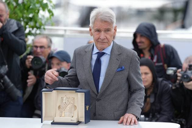 Harrison Ford CELEBRITES : 76 eme festival de Cannes - Photocall du film Indiana Jones et le Cadran de la DestinÃ e - Cannes - 19 05 2023 NorbertScanella Panoramic 