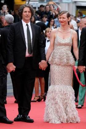 Jonathan Glazer und Sandra Hüller bei der Premiere des Kinofilms The Zone of Interest auf dem Festival de Cannes 2023 76. Internationale Filmfestspiele von Cannes im Palais des Festivals. Cannes, 19.05.2023