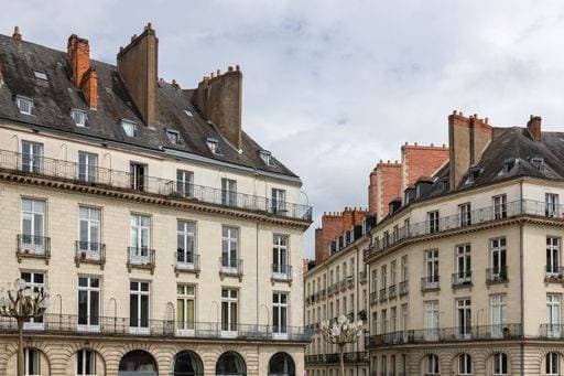 RECORD DATE NOT STATED Nantes, beautiful city in France, ancient buildings place Graslin, in the historic center *** Nantes, Schönes Stadt ÊIn France, altertuemlich Bauwerke Platz Graslin, ÊIn der geschichtsträchtige mitten 7101225