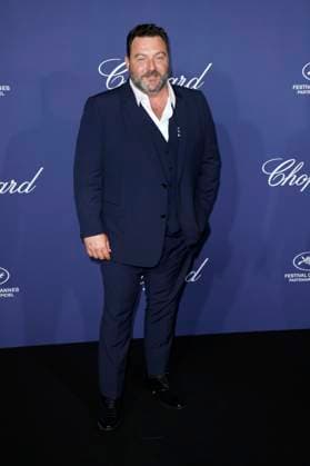 Denis Menochet beim Official Trophee Chopard Dinner Photocall im Carlton Beach Club auf dem Festival de Cannes 2023 76. Internationale Filmfestspiele von Cannes am Palais des Festivals. Cannes, 19.05.2023