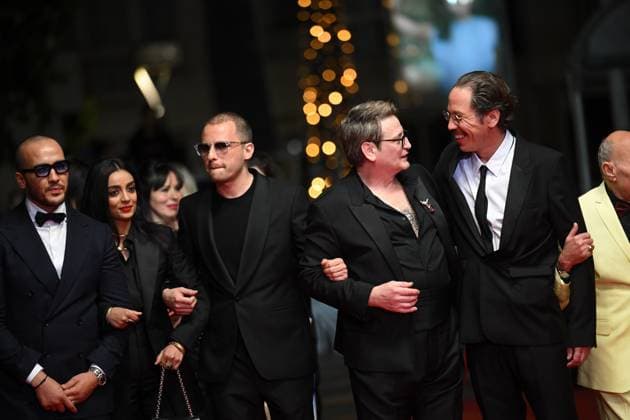 76e Festival International du film de Cannes. montee du film Omar la fraise - 76th International Cannes Film Festival. red carpet of Omar la fraise - Reda Kateb, Benoit Magimel, Elias Belkeddar 292201 2023-05-19 Cannes France  Copyright: xLionelxGuericolas MPPx STAR_292201_046