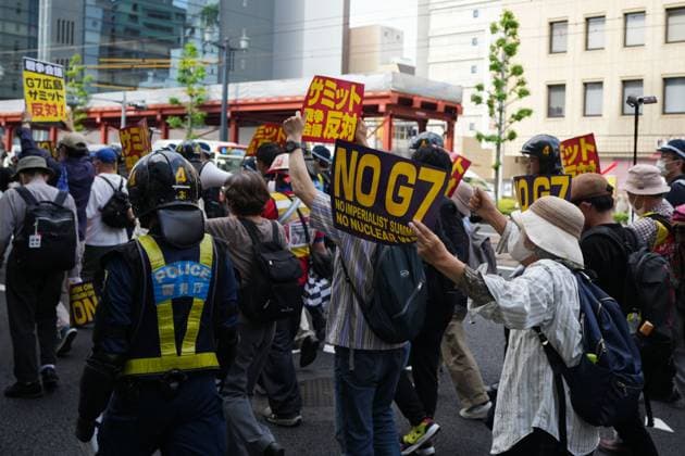 News Themen der Woche KW20 News Bilder des Tages (230520) -- HIROSHIMA, May 20, 2023 -- People rally in a protest against the Group of Seven (G7) summit in Hiroshima, Japan, May 20, 2023. ) JAPAN-HIROSHIMA-G7 SUMMIT-PROTEST ZhangxXiaoyu 