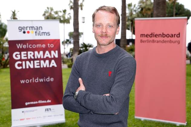 Stefan Konarske beim German Films und Medienboard Empfang 2023 im Garten des Hotels Mondrian Cannes auf dem Festival de Cannes 2023 76. Internationale Filmfestspiele von Cannes. Cannes, 20.05.2023