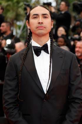 Tatanka Means bei der Premiere des Kinofilms Killers of the Flower Moon auf dem Festival de Cannes 2023 76. Internationale Filmfestspiele von Cannes im Palais des Festivals. Cannes, 20.05.2023