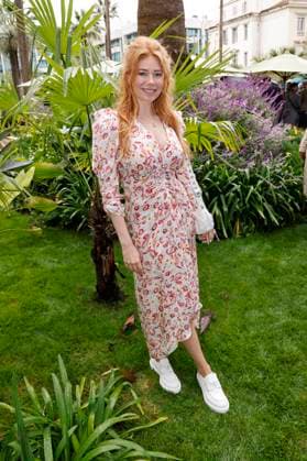 Palina Rojinski beim German Films und Medienboard Empfang 2023 im Garten des Hotels Mondrian Cannes auf dem Festival de Cannes 2023 76. Internationale Filmfestspiele von Cannes am Palais des Festivals. Cannes, 20.05.2023