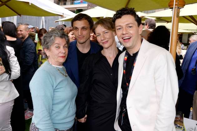 Kirsten Niehuus, Franz Rogowski, Sandra Hüller und Christian Friedel beim German Films und Medienboard Empfang 2023 im Garten des Hotels Mondrian Cannes auf dem Festival de Cannes 2023 76. Internationale Filmfestspiele von Cannes am Palais des Festivals. Cannes, 20.05.2023