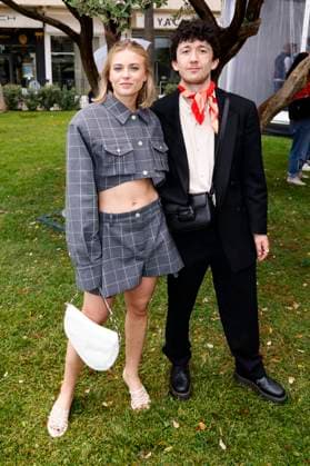 Jeanne Goursaud und Maximilian Mundt beim German Films und Medienboard Empfang 2023 im Garten des Hotels Mondrian Cannes auf dem Festival de Cannes 2023 76. Internationale Filmfestspiele von Cannes am Palais des Festivals. Cannes, 20.05.2023