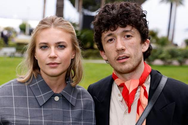 Entertainment Themen der Woche KW20 Entertainment Bilder des Tages Jeanne Goursaud und Maximilian Mundt beim German Films und Medienboard Empfang 2023 im Garten des Hotels Mondrian Cannes auf dem Festival de Cannes 2023 76. Internationale Filmfestspiele von Cannes am Palais des Festivals. Cannes, 20.05.2023 *** Jeanne Goursaud and Maximilian Mundt at the German Films and Medienboard reception 2023 in the garden of the Hotel Mondrian Cannes at the Festival de Cannes 2023 76 Cannes International Film Festival at the Palais des Festivals Cannes, 20 05 2023 Foto:xS.xGabschx xFuturexImage