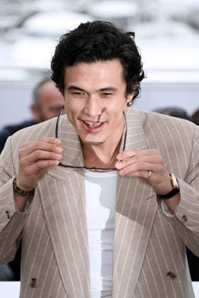 76th Cannes Film Festival 2023, Photocall film May December. Pictured: Charles Melton  Copyright: xAlbertoxTerenghi PoolxPhotoxEvenx xPoolxPhotoxEventsx01x IPA_IPA38094412